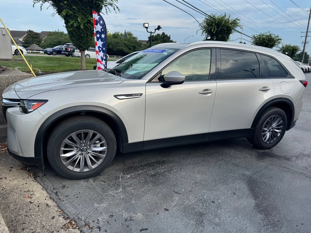 Used 2025 MAZDA CX-90 3.3 Turbo w/ Preferred Package AWD/4WD image 2