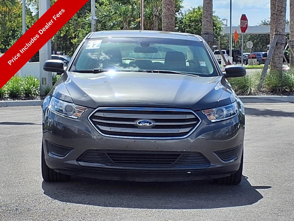 Used 2017 Ford Taurus SE FWD image 3