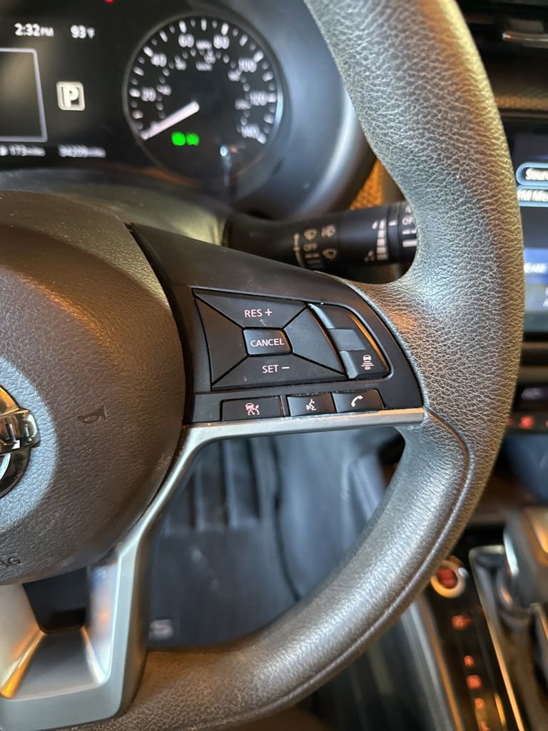 Used 2021 Nissan Kicks SV image 28