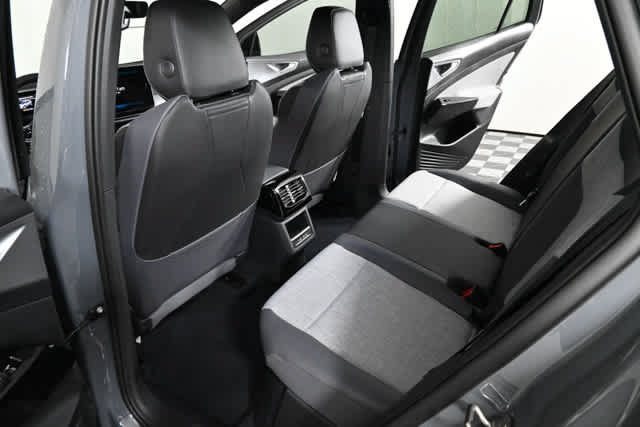 New 2026 Volkswagen ID.4 Pro AWD/4WD image 16