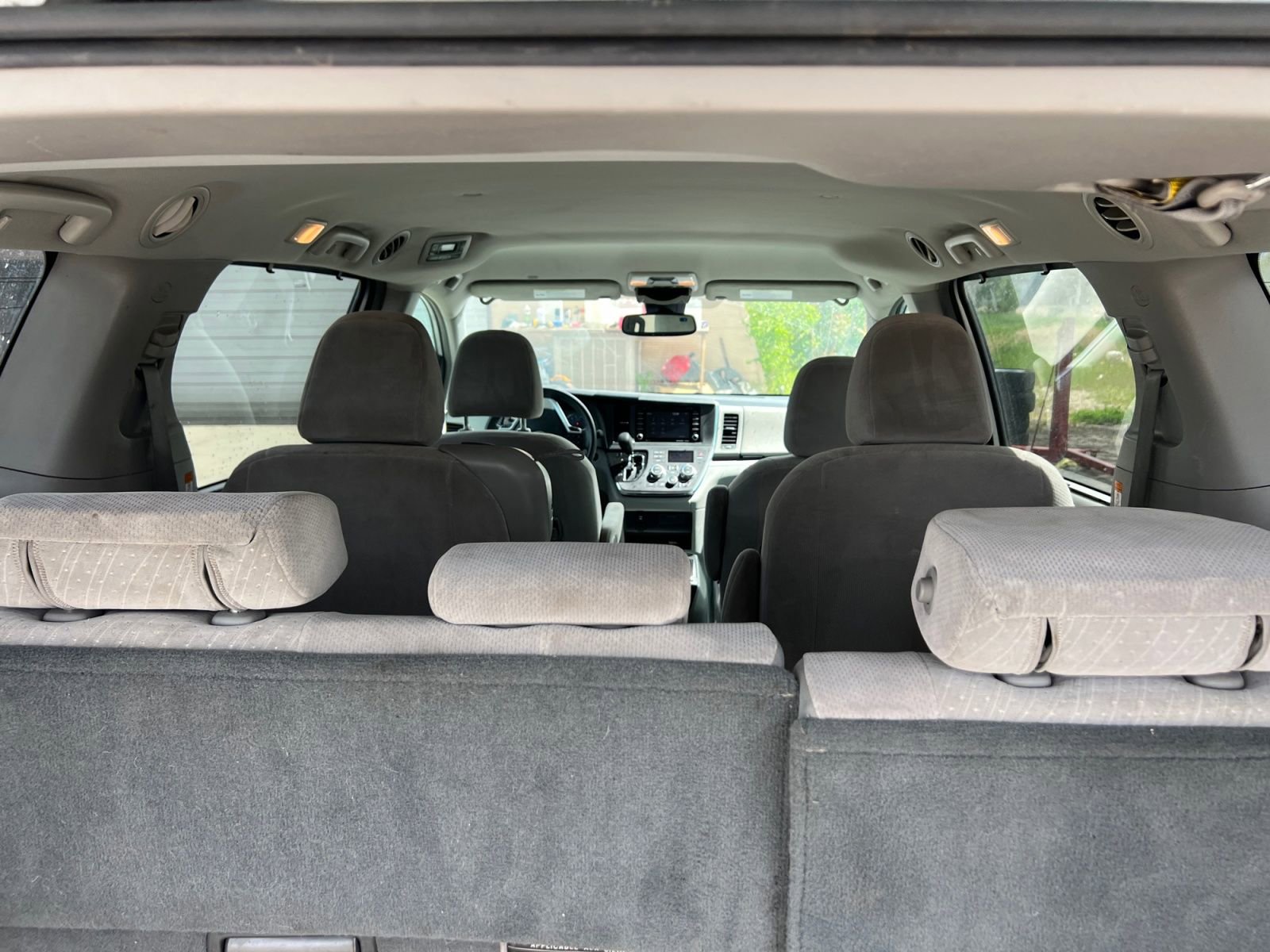 Used 2019 Toyota Sienna LE w/ LE Preferred Package FWD image 26