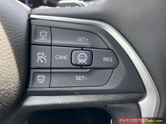 New 2026 Jeep Grand Cherokee Altitude AWD/4WD image 19