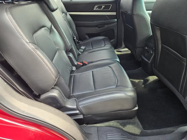 Used 2016 Ford Explorer XLT w/ Equipment Group 202A FWD image 29
