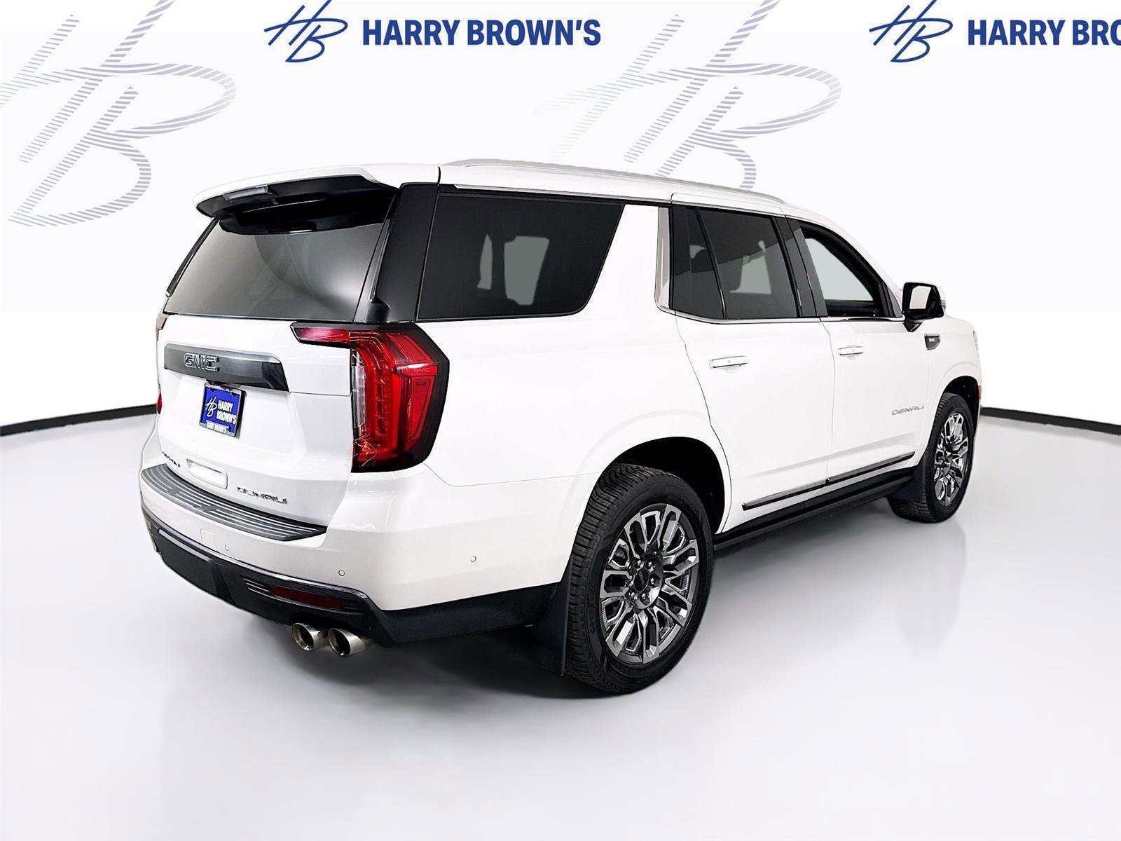 Used 2024 GMC Yukon Denali Ultimate AWD/4WD image 35