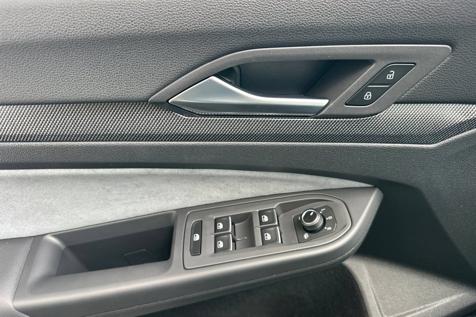 New 2026 Volkswagen Golf w/ Euro Style Package AWD/4WD image 9