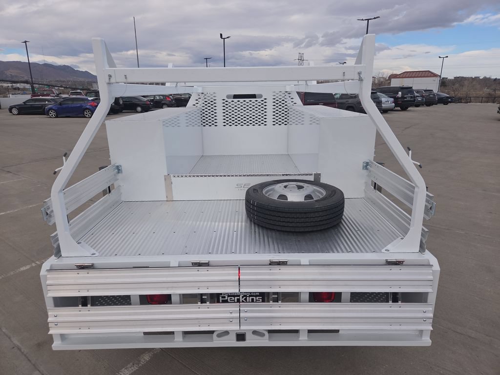 New 2026 RAM 5500 Tradesman w/ Chrome Appearance Group AWD/4WD image 8
