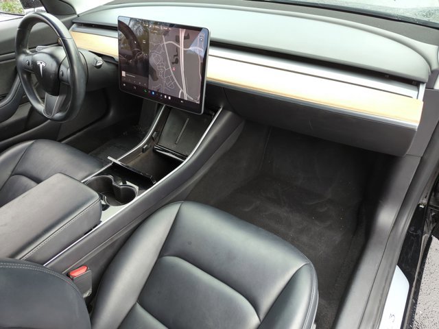 Used 2018 Tesla Model 3 Long Range image 22