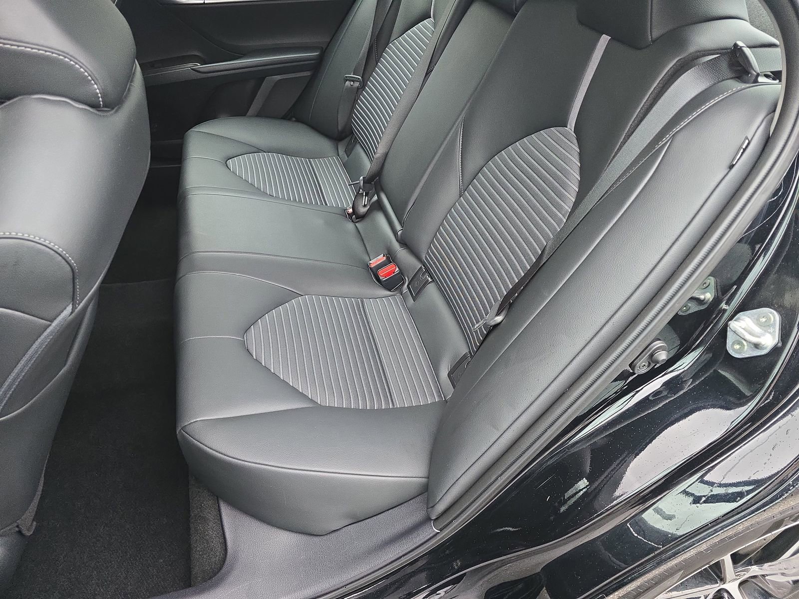 Used 2023 Toyota Camry SE image 20