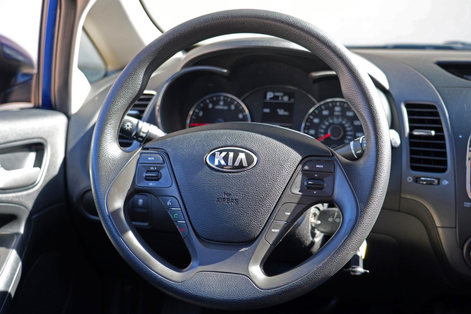 Used 2017 Kia Forte LX FWD image 18