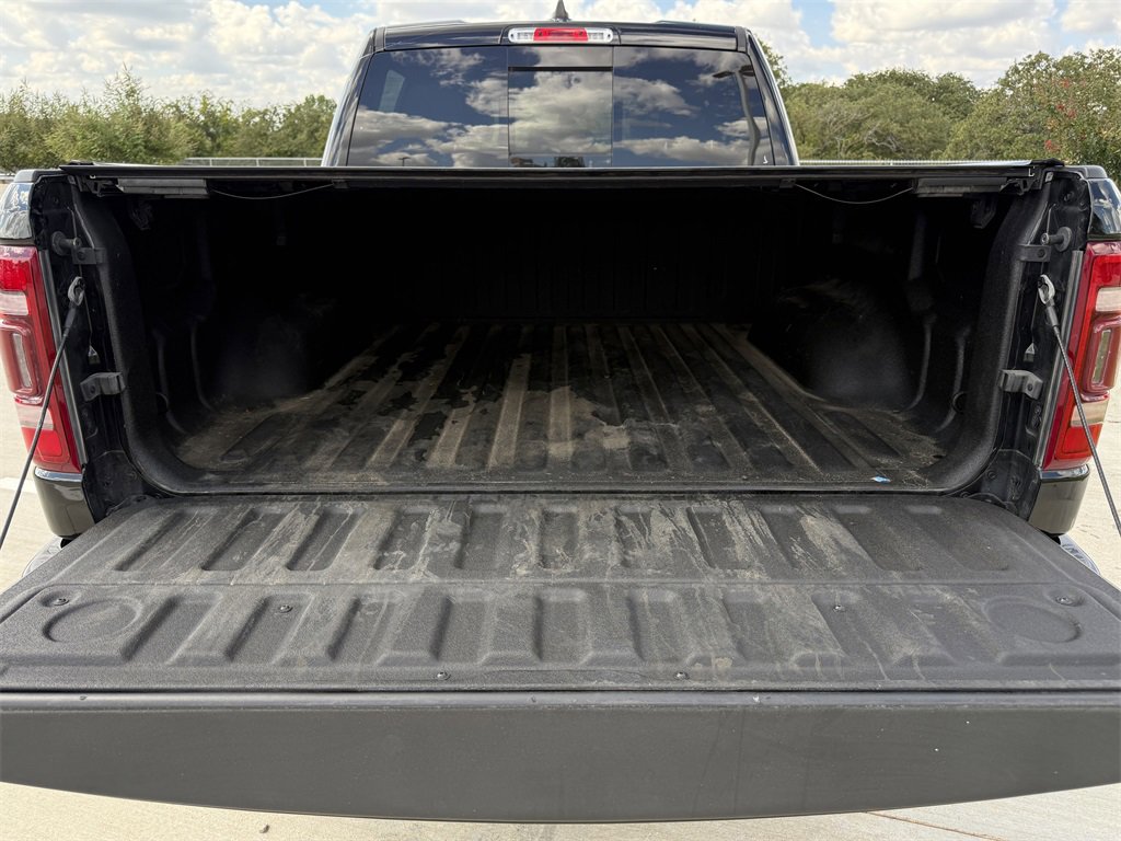 Used 2022 RAM 1500 Limited w/ Body Color Bumper Group image 32