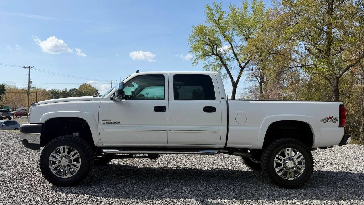 Used 2007 Chevrolet Silverado 2500 LT w/ Heavy-Duty Power Package image 4