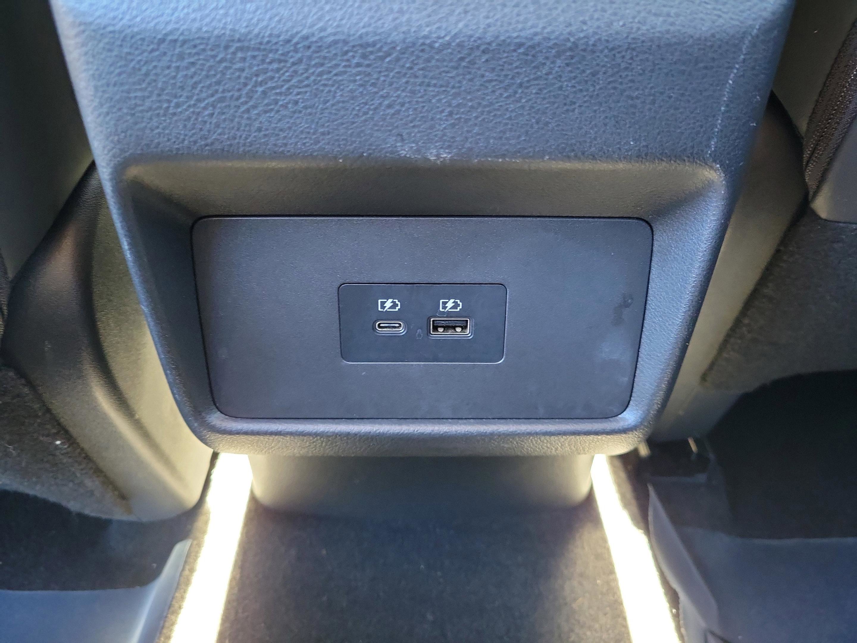 Certified 2021 Nissan Rogue SV w/ Premium Package image 12