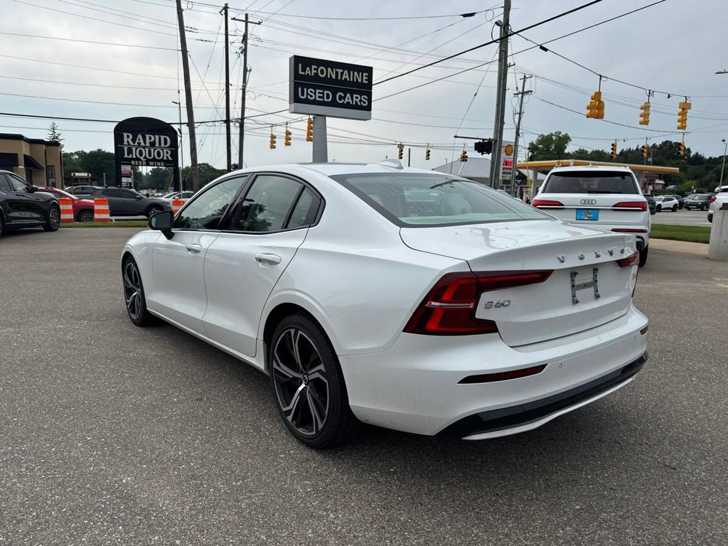 Used 2024 Volvo S60 B5 Core FWD image 3