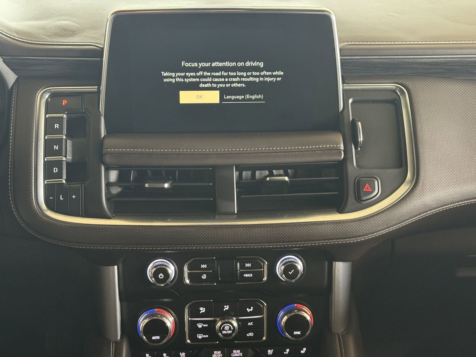 Used 2022 GMC Yukon SLT w/ SLT Luxury Package AWD/4WD image 19