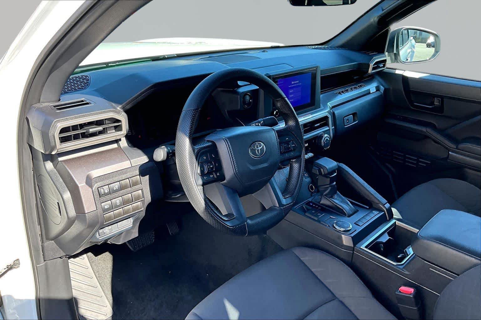 Used 2025 Toyota Tacoma SR5 RWD image 18