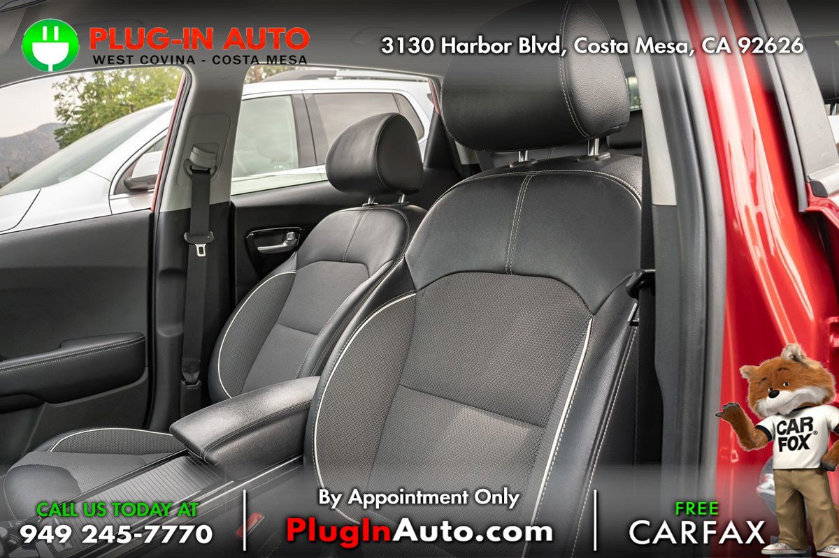 Used 2022 Kia Niro EX image 6