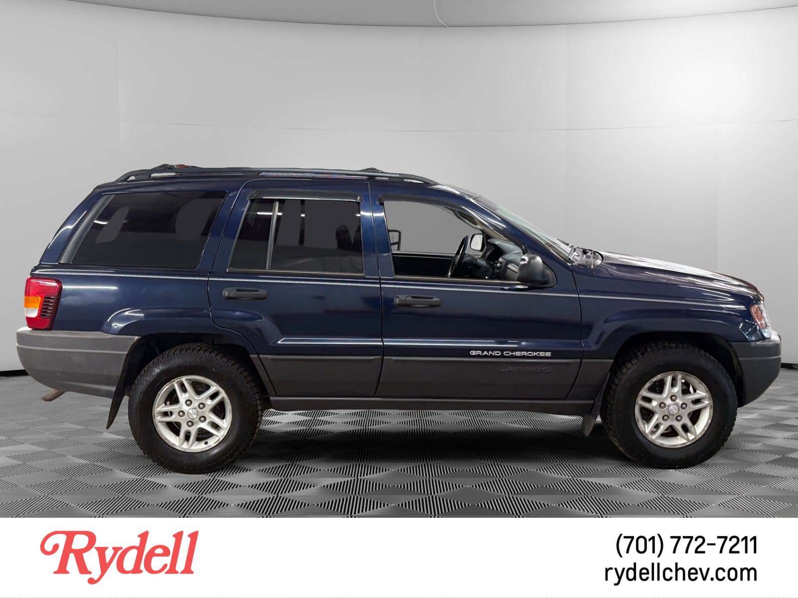 Used 2004 Jeep Grand Cherokee Laredo w/ Convenience Group AWD/4WD image 6