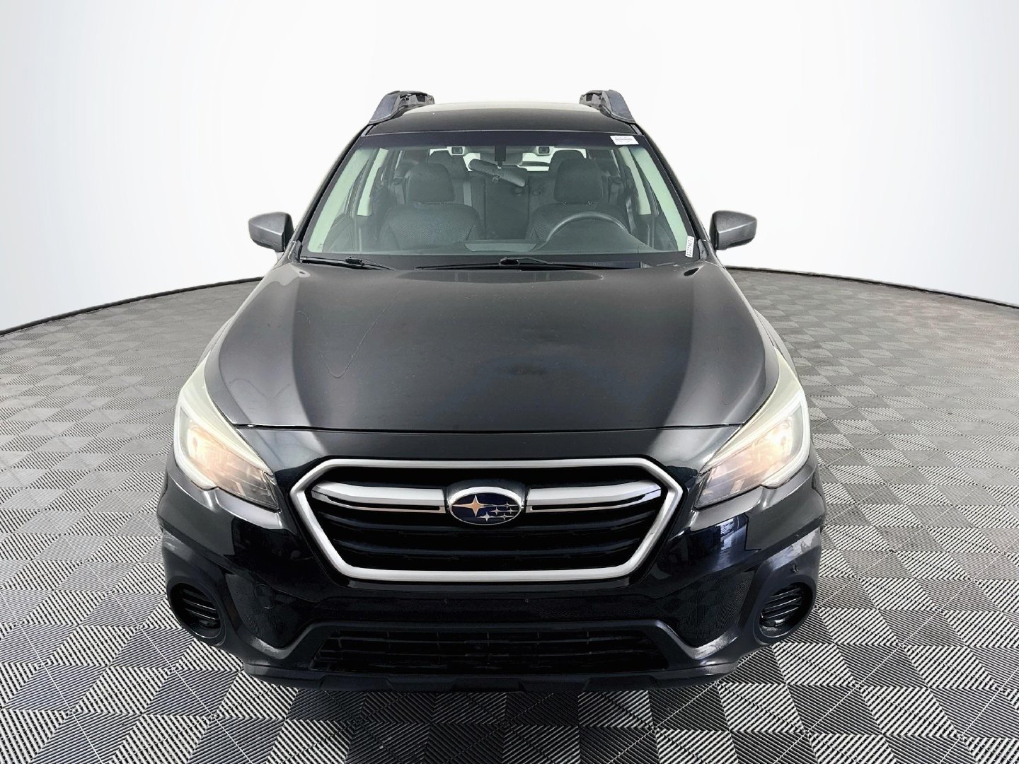 Used 2019 Subaru Outback 2.5i AWD/4WD image 2