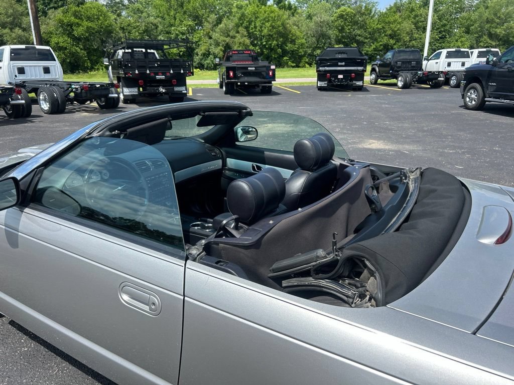 Used 2004 Ford Thunderbird RWD image 8
