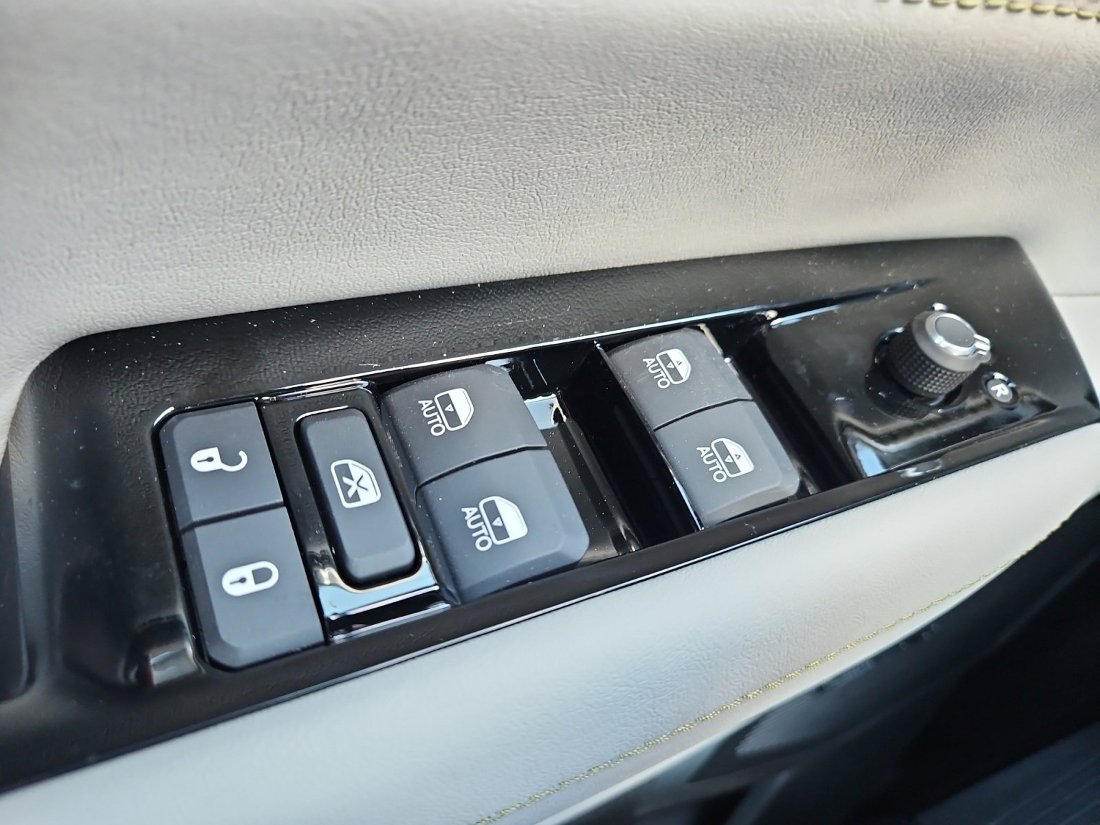 New 2025 Jeep Wagoneer 4WD image 22