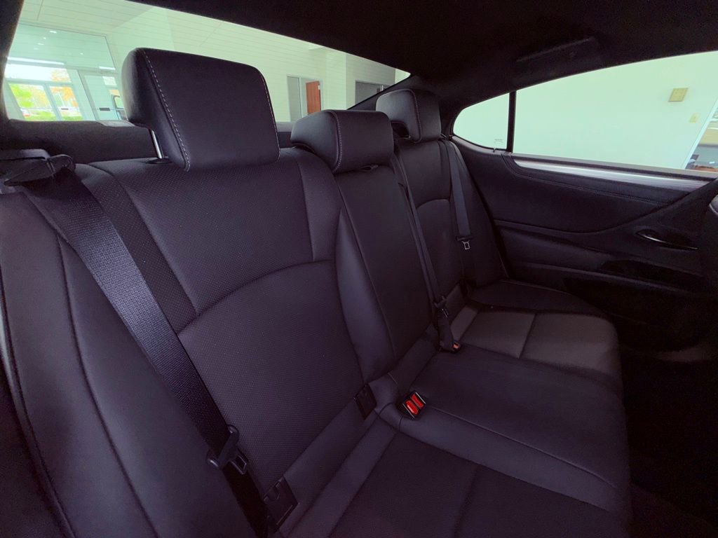 Certified 2022 Lexus ES 350 F Sport w/ Accessory Package 2 image 14