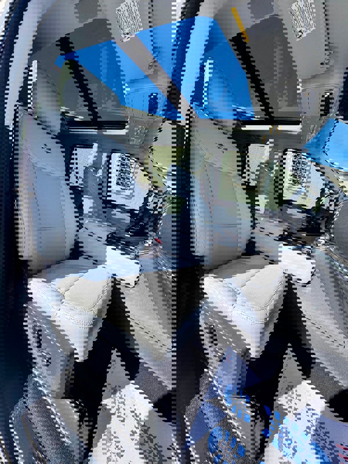 New 2025 Ford Expedition Max Platinum w/ Driver's Package image 19