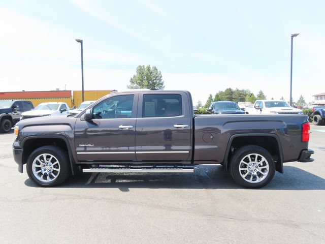 Used 2015 GMC Sierra 1500 Denali w/ Driver Alert Package AWD/4WD image 4