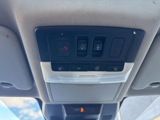 Used 2021 Nissan Rogue SV w/ Premium Package image 23