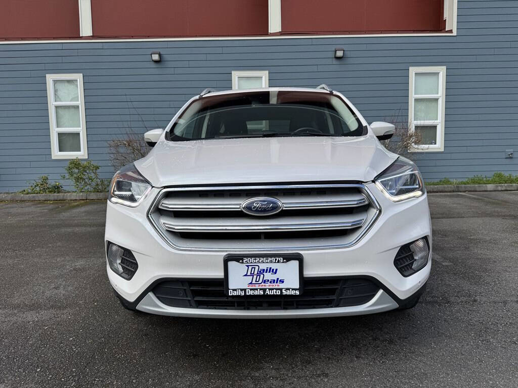 Used 2019 Ford Escape Titanium image 9