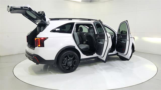 Used 2025 Kia Sorento SX Prestige w/ Sage Leather Package image 35