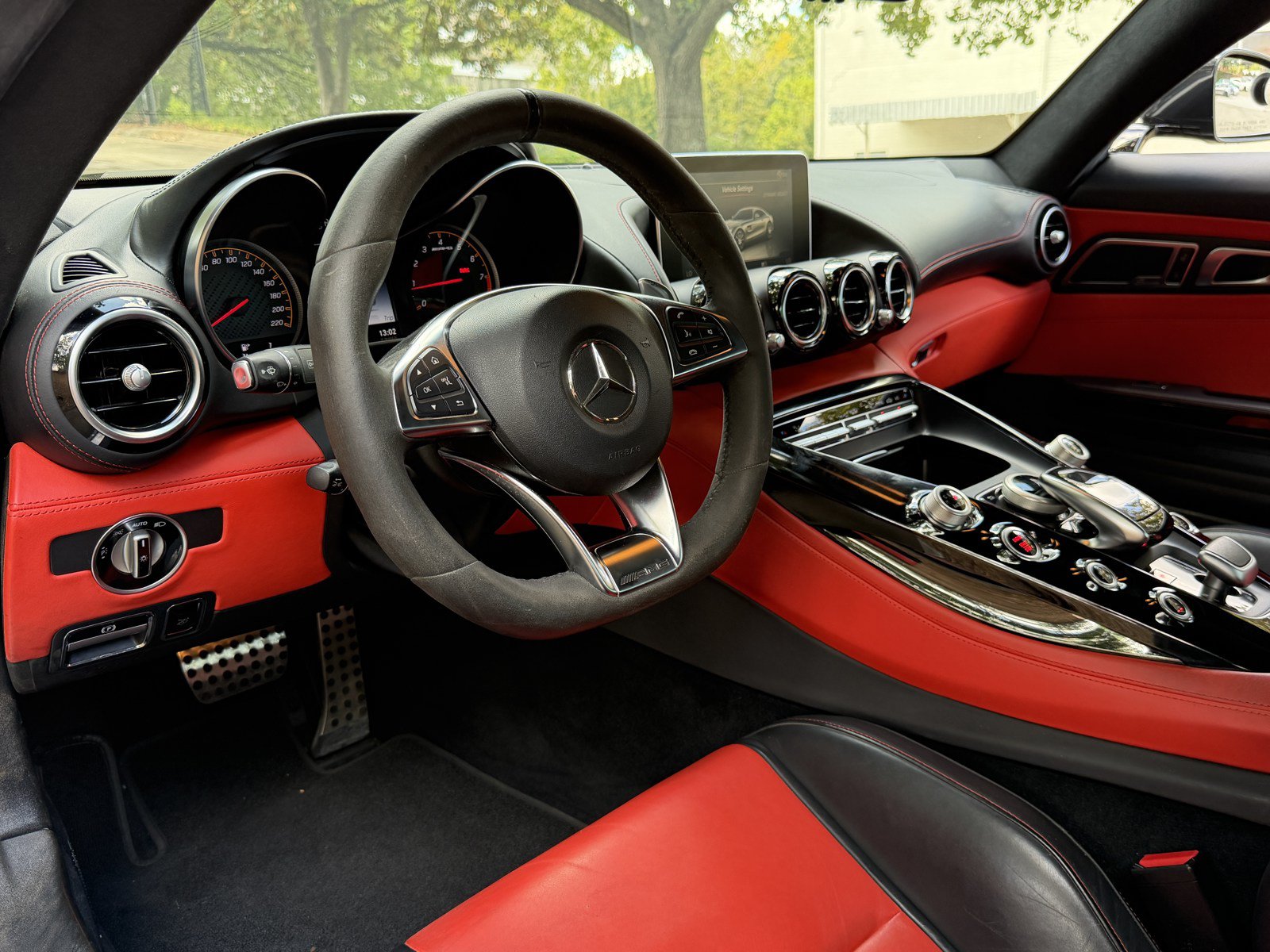 Used 2016 Mercedes-Benz AMG GT S image 16