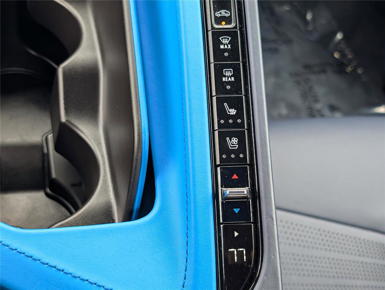 Used 2020 Chevrolet Corvette Stingray Premium Conv w/ 3LT Preferred Equipment Group image 24