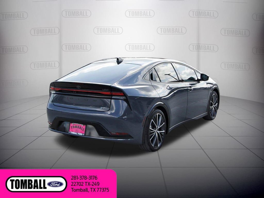 Used 2023 Toyota Prius FWD image 7