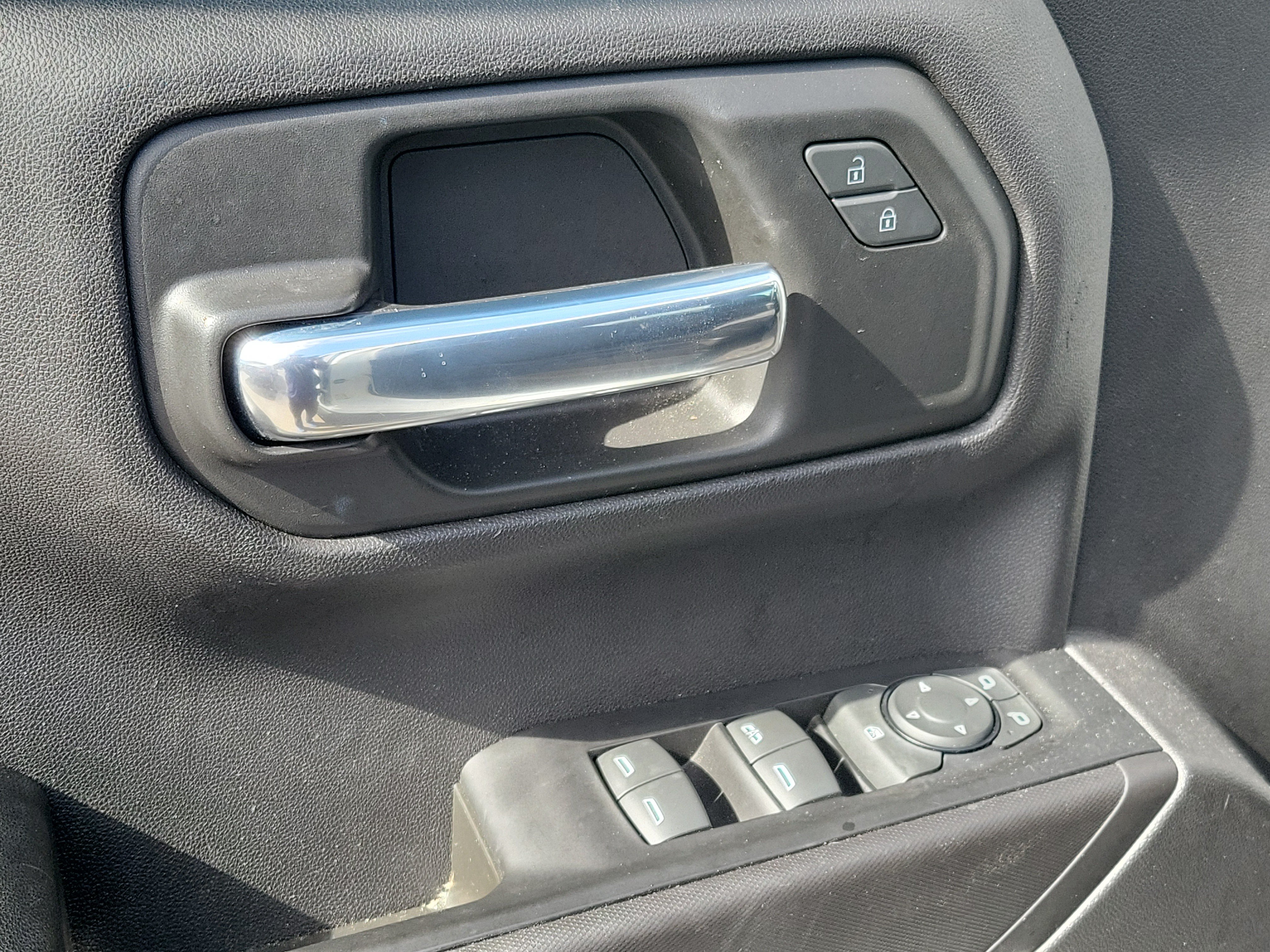 Used 2023 Chevrolet Silverado 1500 Custom RWD image 19