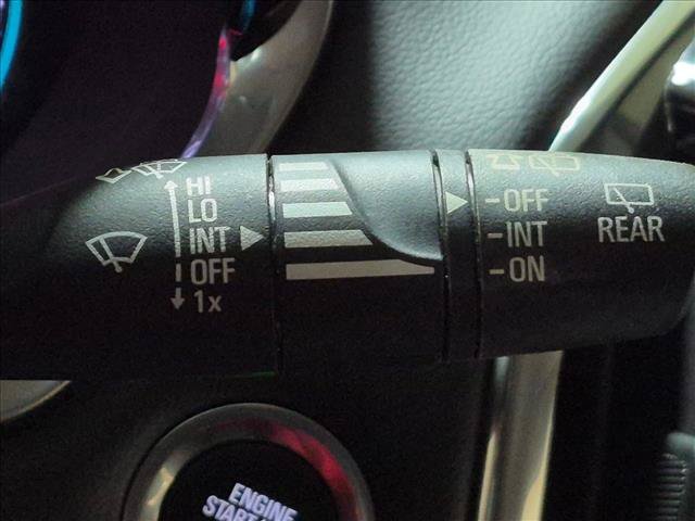 Used 2020 Chevrolet Traverse LT FWD image 11