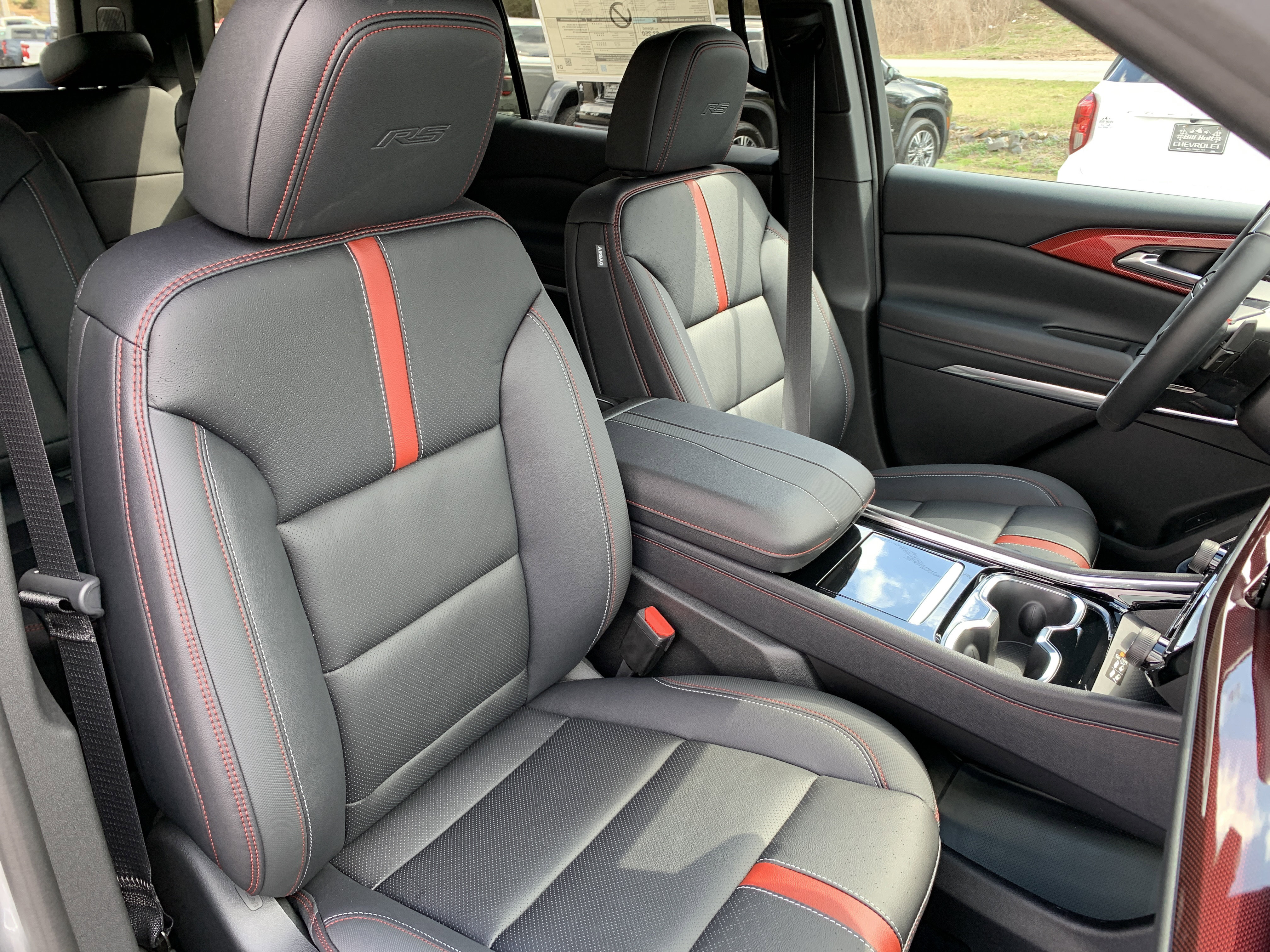 New 2026 Chevrolet Traverse RS w/ LPO, Floor Liner Package image 27