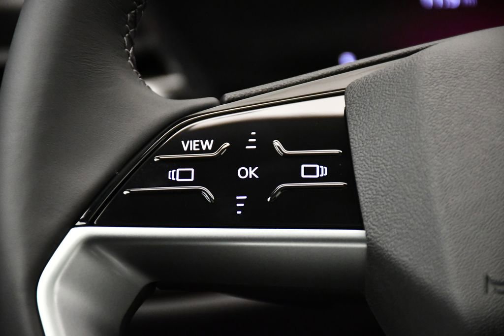 Used 2025 Audi Q5 Premium w/ Convenience Package image 22