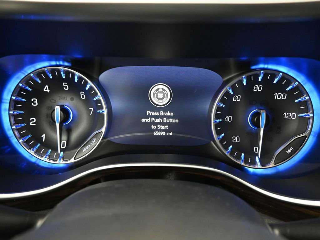 Used 2023 Chrysler Pacifica Limited image 12