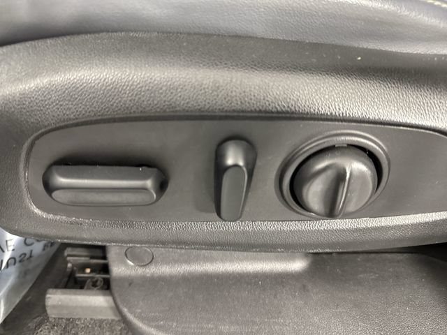 Used 2018 Buick Enclave Essence AWD/4WD image 22