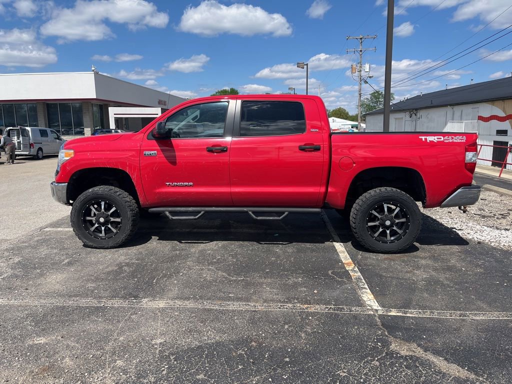 Used 2015 Toyota Tundra SR5 w/ SR5 Upgrade Package AWD/4WD image 7