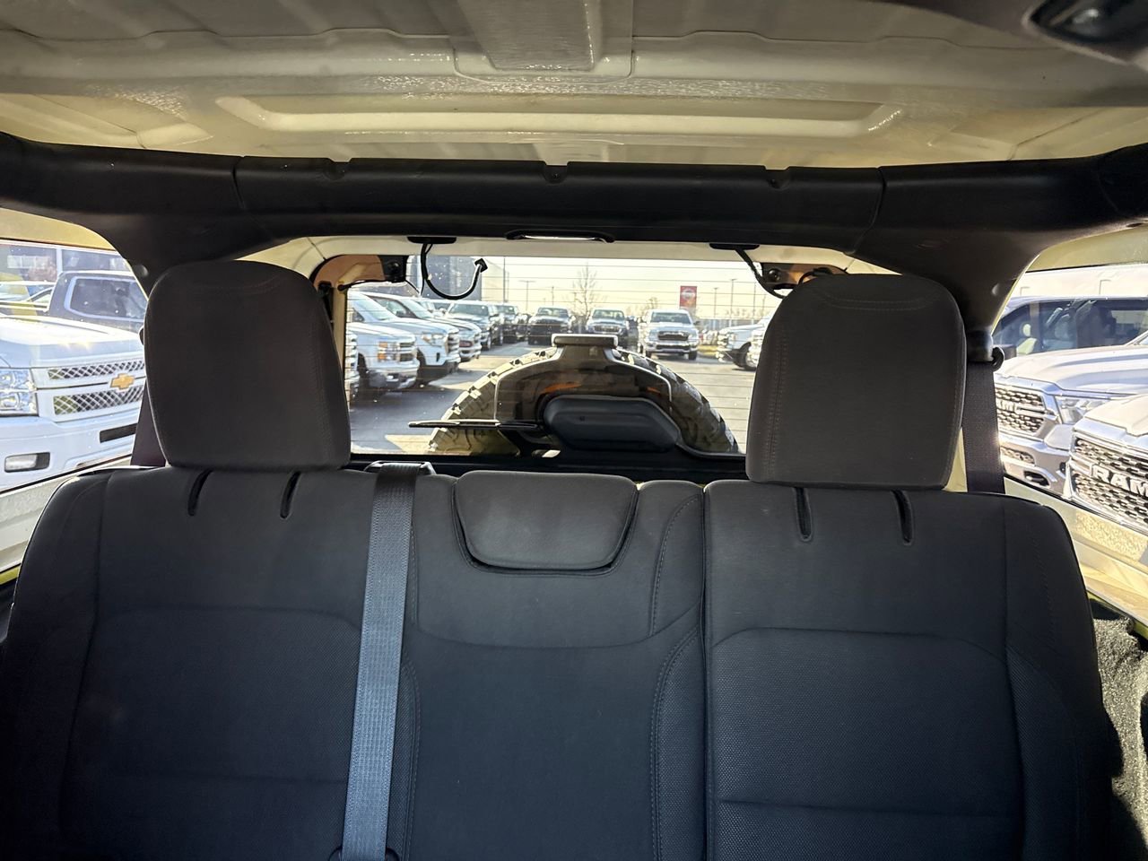 Used 2023 Jeep Wrangler Unlimited Sport image 25