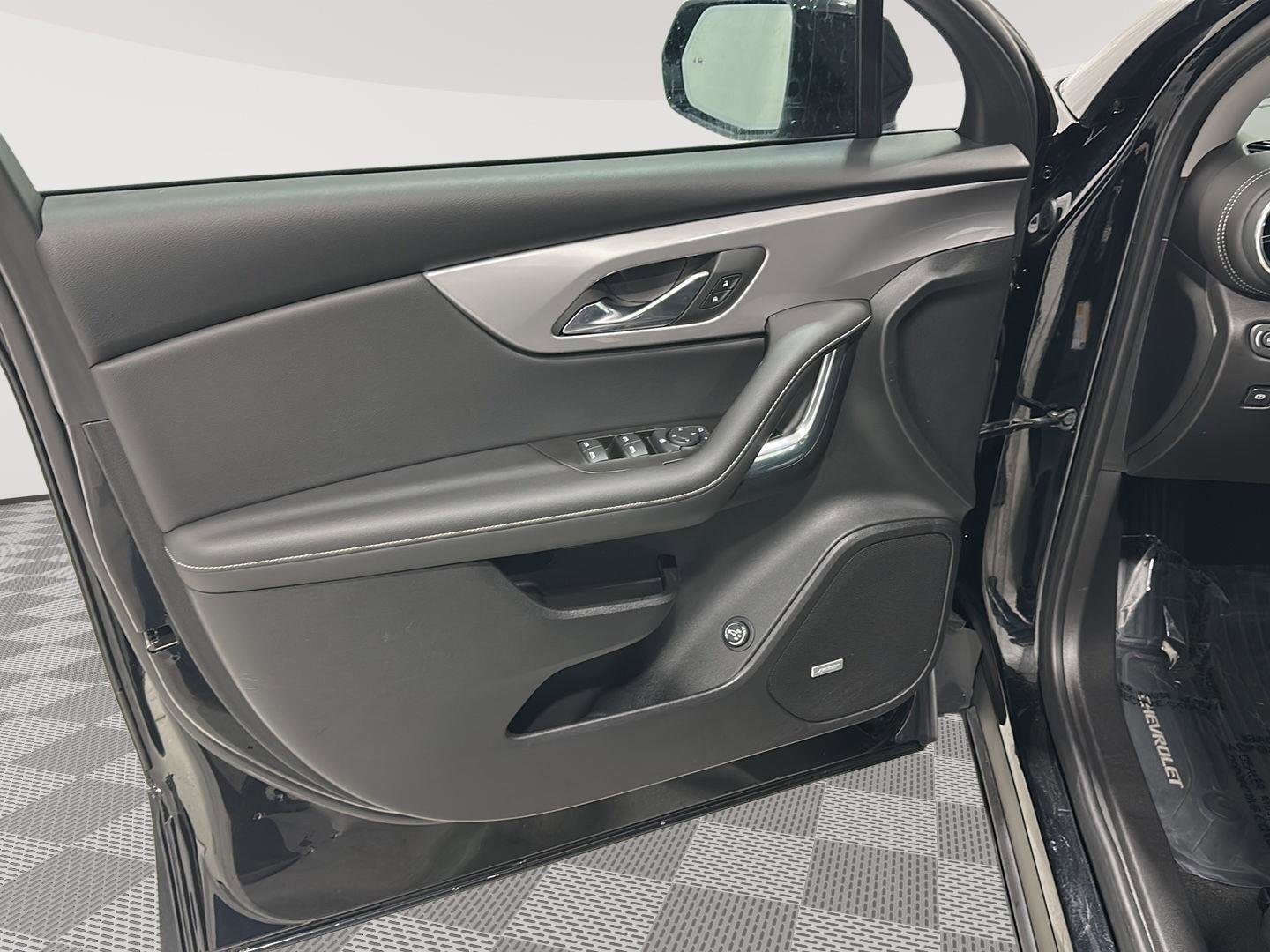 Used 2023 Chevrolet Blazer LT w/ Sound & Technology Package image 19