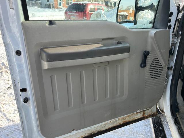 Used 2008 Ford F350 4WD Crew Cab image 9