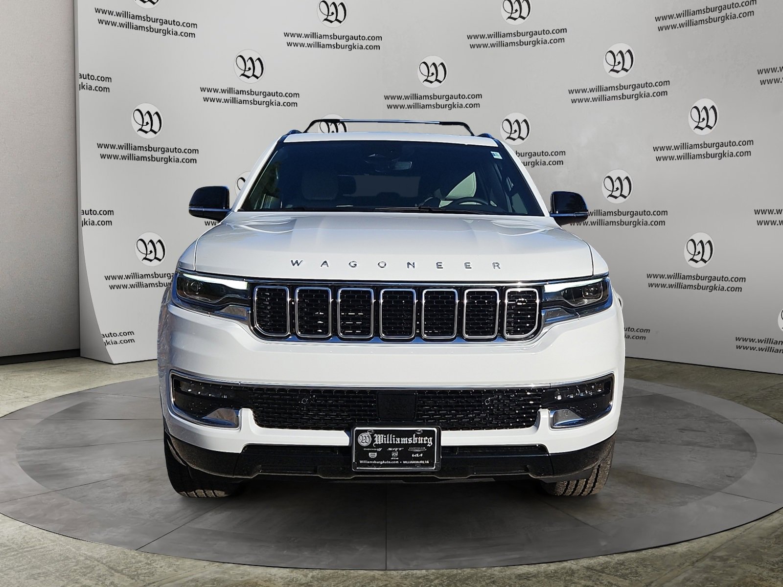 New 2025 Jeep Wagoneer 4WD image 8