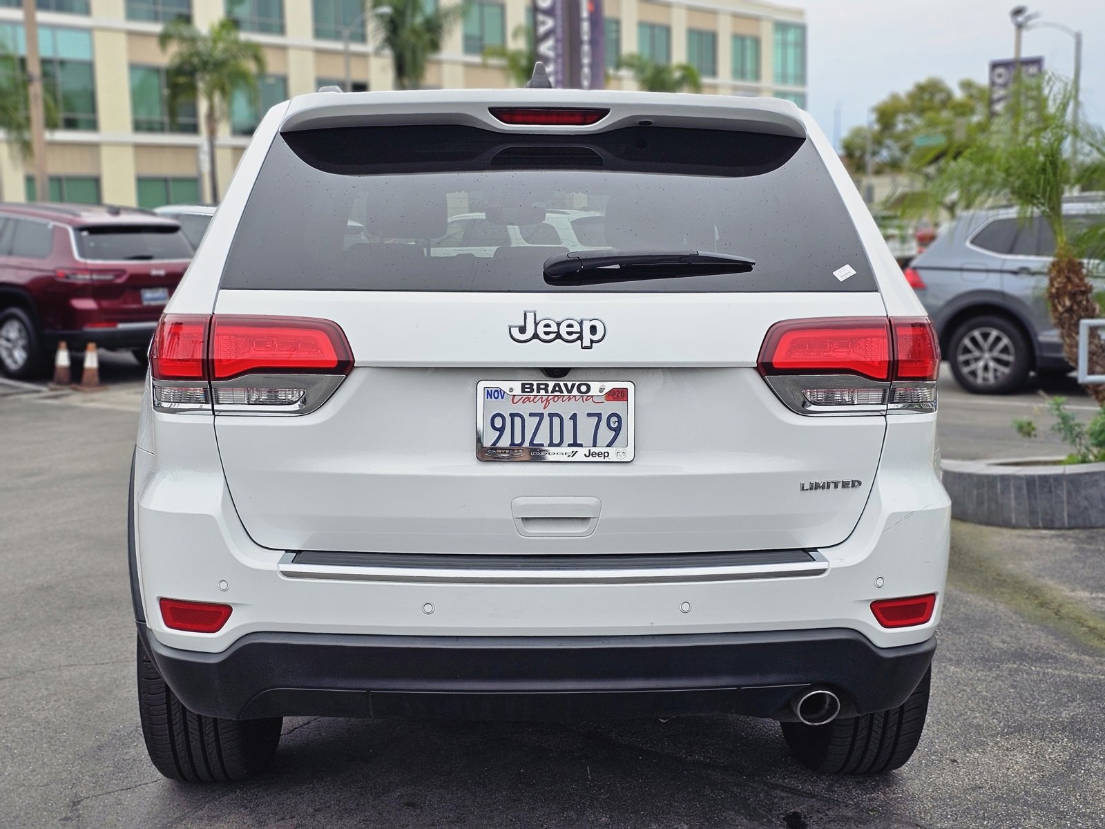 Used 2020 Jeep Grand Cherokee Limited w/ Luxury Group II image 6