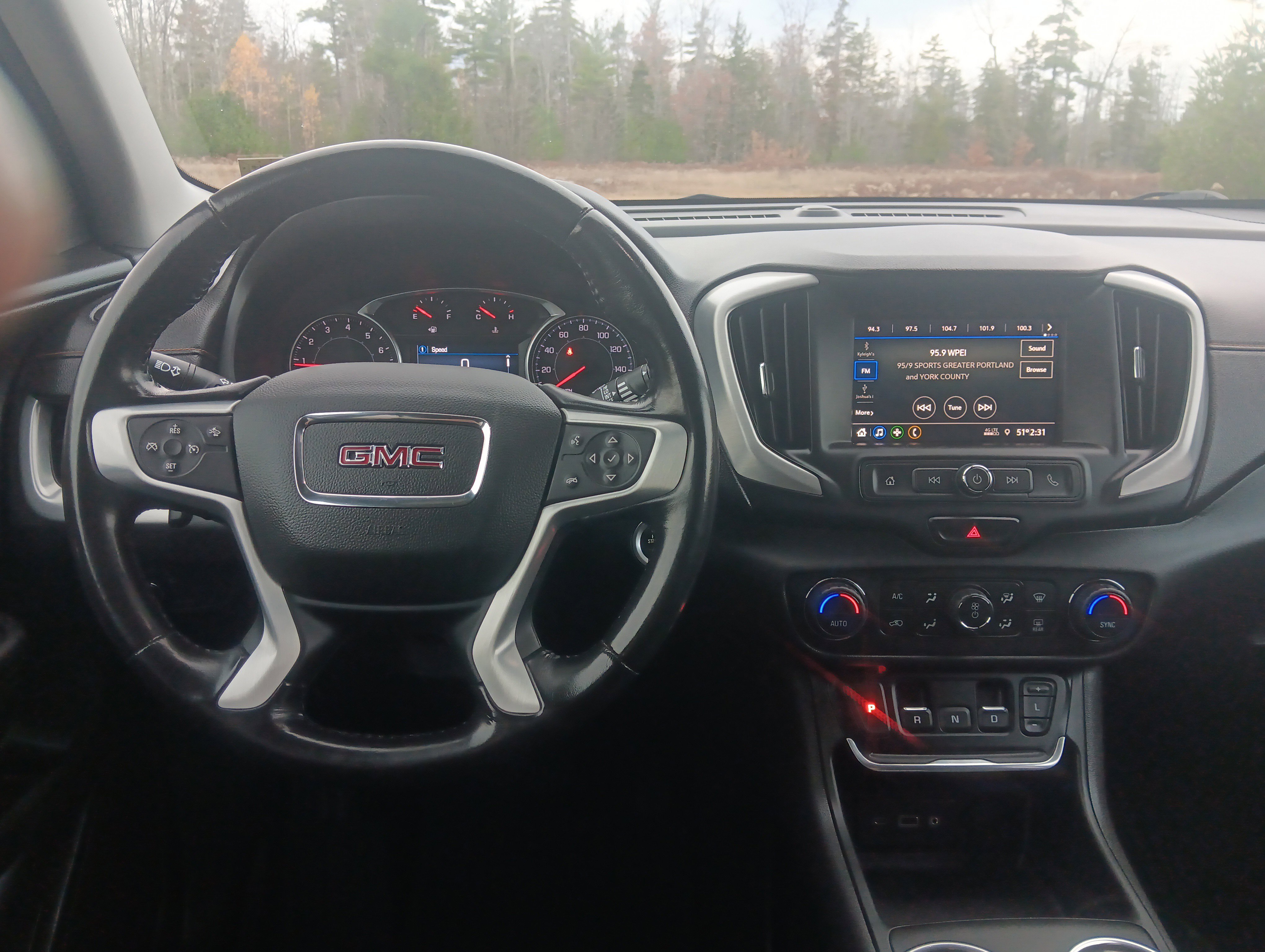 Used 2021 GMC Terrain SLE w/ Driver Convenience Package image 18