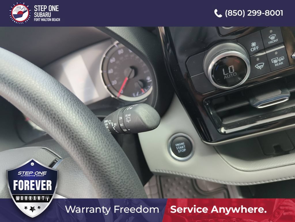Used 2021 Toyota Highlander L FWD image 24