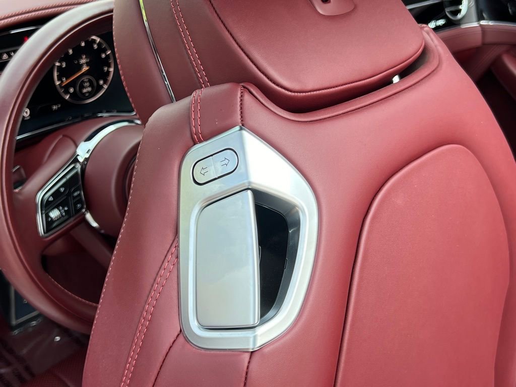 Used 2023 Bentley Continental GT Azure image 32