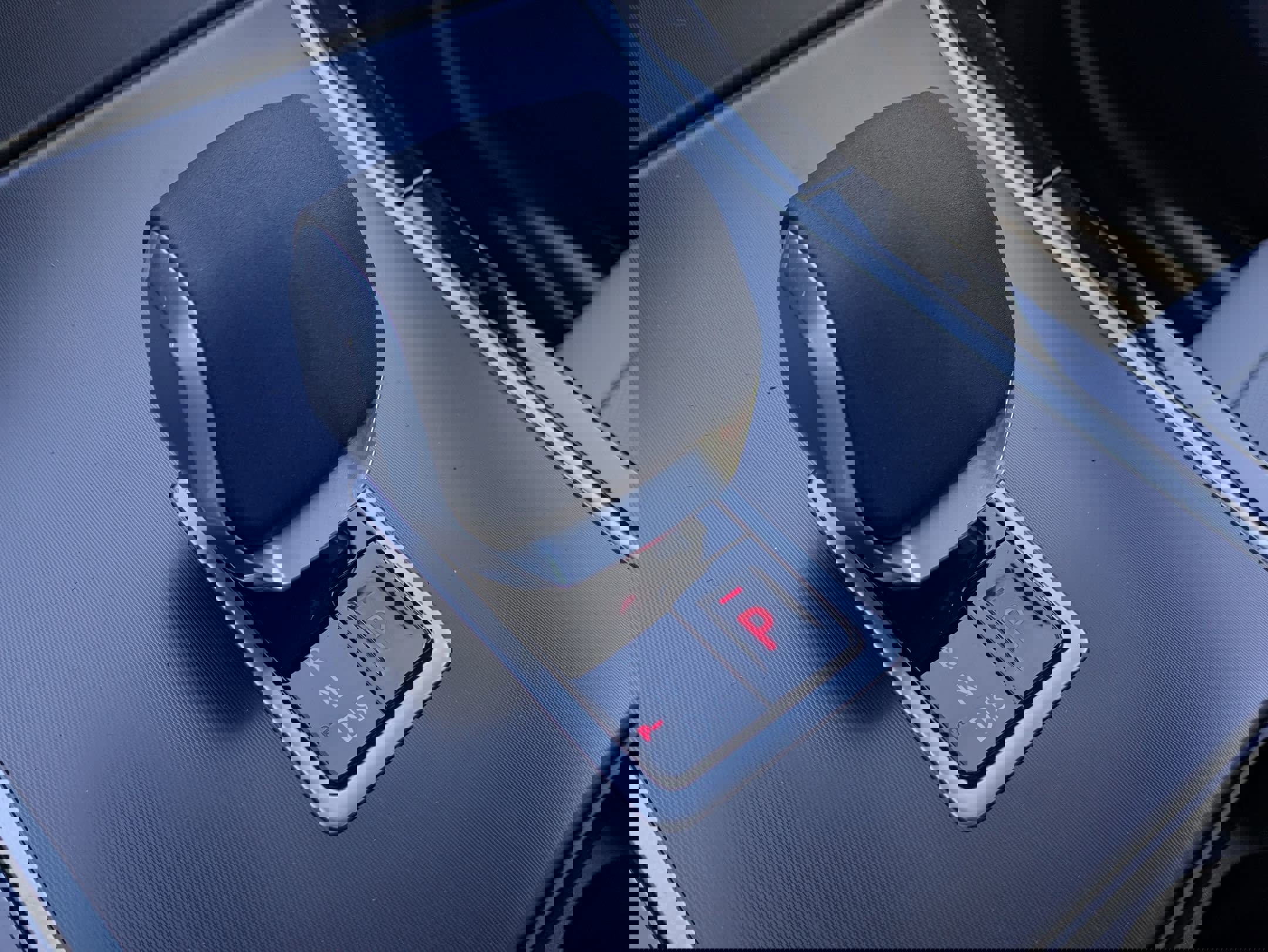 New 2026 Land Rover Range Rover Velar Dynamic SE AWD/4WD image 13