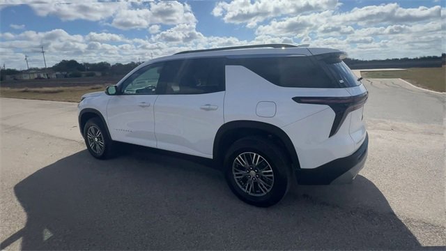 Certified 2025 Chevrolet Traverse LT image 6